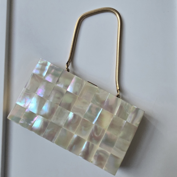 Vintage 1950s Evening Bag Mother of Pearl Minaudiere Art Deco Small Formal Clutc - Picture 16 of 16